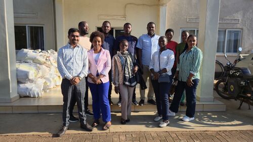 Blog công ty mới nhất về GENY Electric Ltd and RIGIL-GENY Successfully Complete Technical Training for EUCL in Rwanda