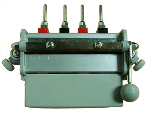 Giá tốt. Thiết bị kết nối nhanh cấu trúc rắn cho đồng hồ năng lượng một pha và ba pha với đầu cuối đồng tinh khiết trực tuyến